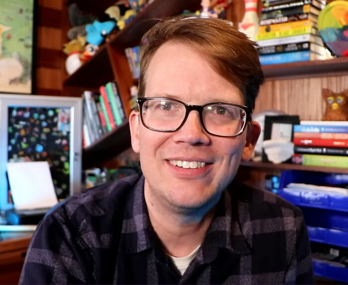 Hank Green: YouTube’s Science Whiz, 46