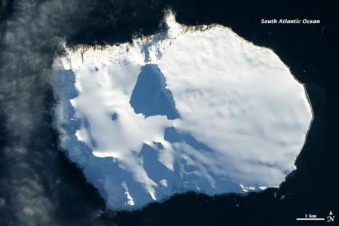 Bouvet Island, The Antarctic Ice Glove