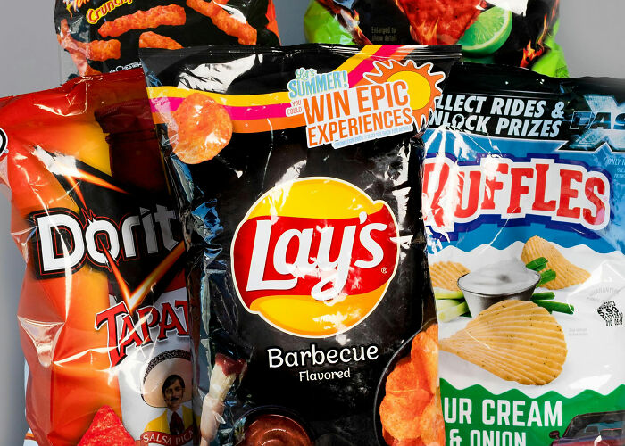 25 Wild Signs That Your Wallet’s Freaking Out (and We Noticed Too)