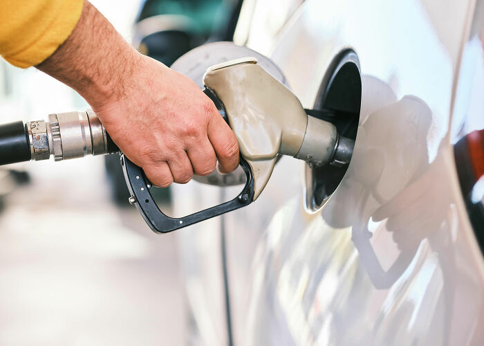 25 Wild Signs That Your Wallet’s Freaking Out (and We Noticed Too)