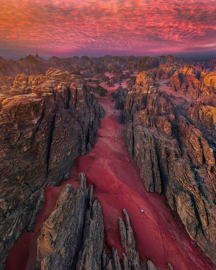 Hidden Red Sand Dunes In Saudi Arabia – Shh, Don't Tell Mars