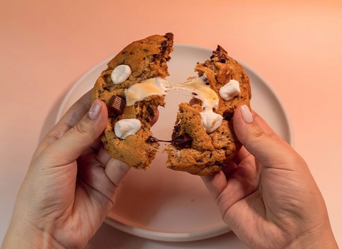 Let's Spill the Tea on Britain's Secret Social Codes!