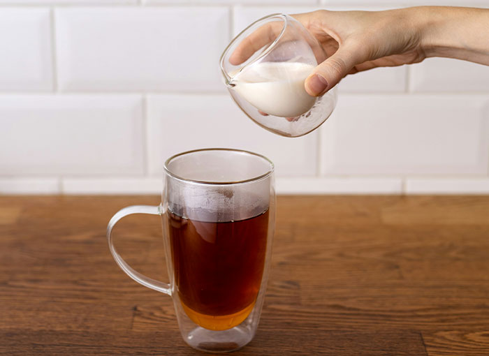 Let's Spill the Tea on Britain's Secret Social Codes!
