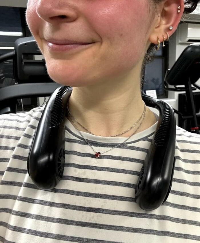 Portable Neck Fan That Turns Mom Into A Hands-Free, Cool-as-a-Cucumber Queen