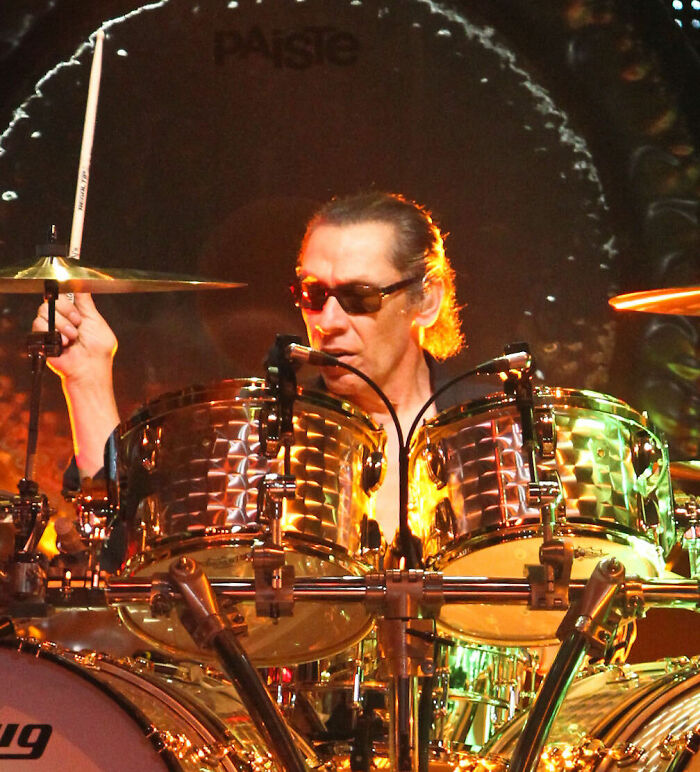 Alex Van Halen: Thunder on the Drums, 73