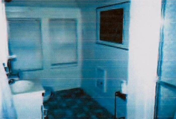 When Paranormal Investigators Double As Real Estate Photographers