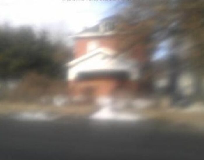 Wait, They Actually Listed These Hilariously Terrible Houses?
