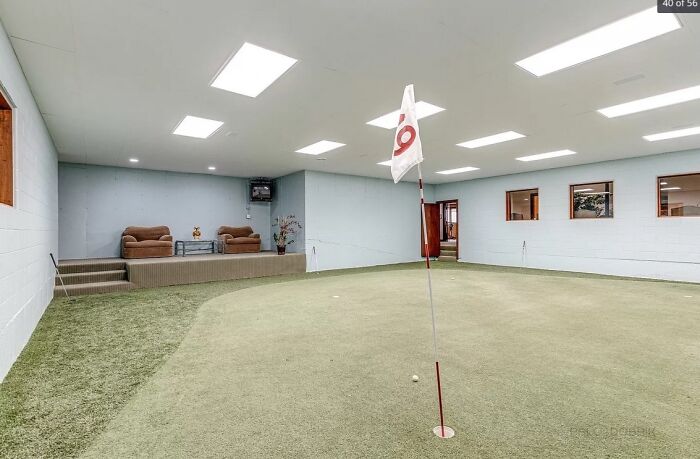 Wait, They Actually Listed These Hilariously Terrible Houses?