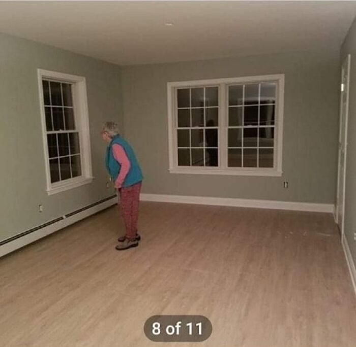 Wait, They Actually Listed These Hilariously Terrible Houses?
