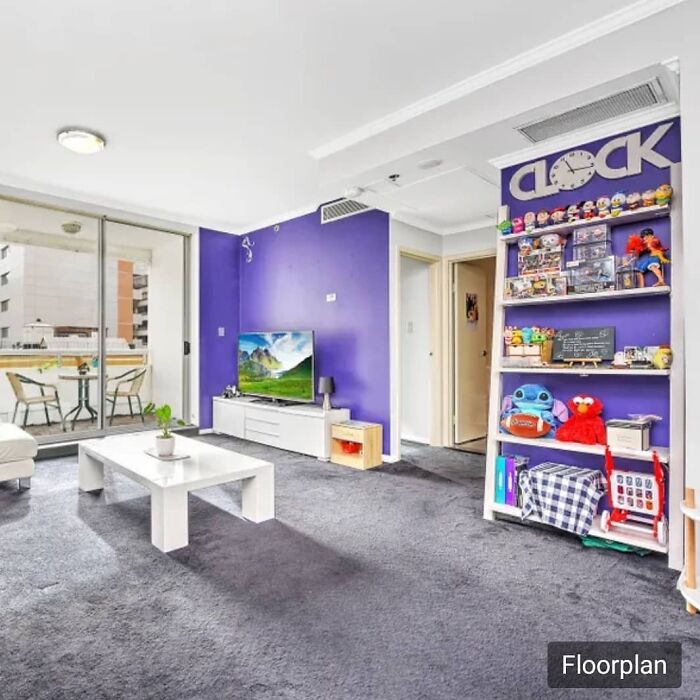 Wait, They Actually Listed These Hilariously Terrible Houses?