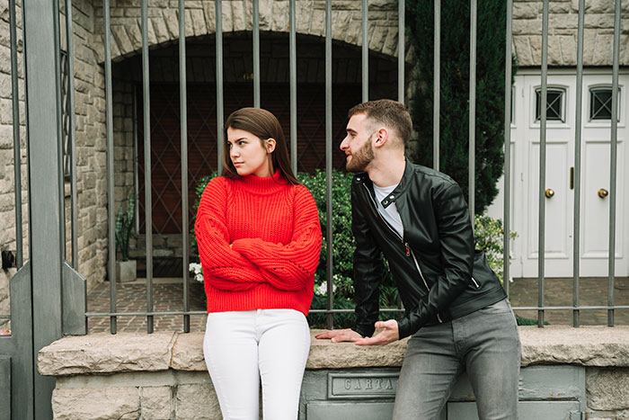 These First Date Fails Are So Wild You’ll Gladly Stay Home Tonight
