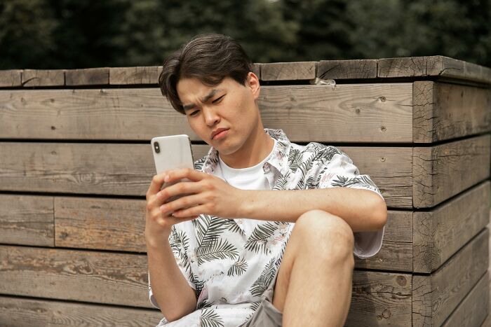 Wait, Gen Z Does WHAT? 52 Things Older Folks Just Don’t Get!