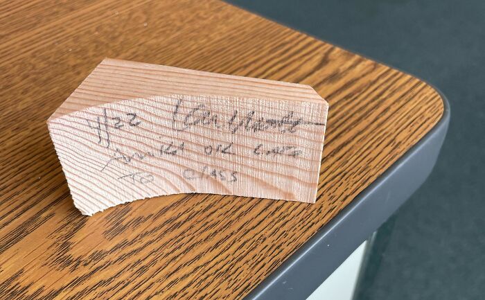Woodshop Teacher Runs Out Of Sticky Notes... So This Happened