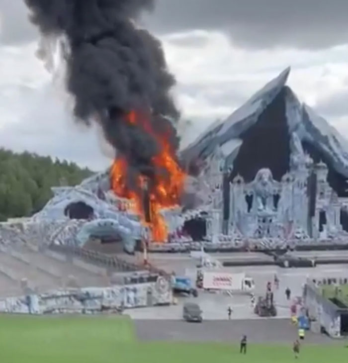 Tomorrowland’s Main Stage: Fire Edition