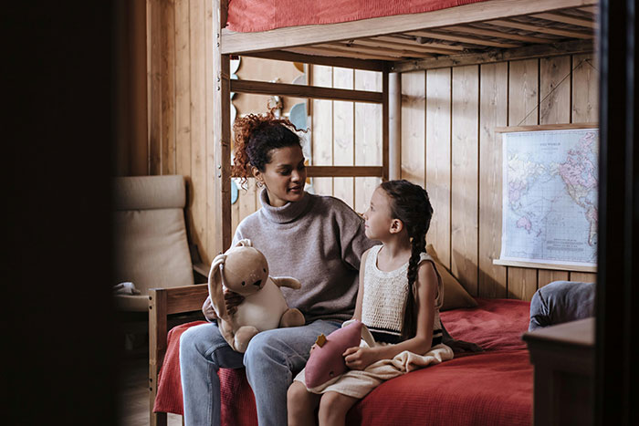 The No-Kids Club: Hilarious and Honest Thoughts From Folks Who Skipped Parenting