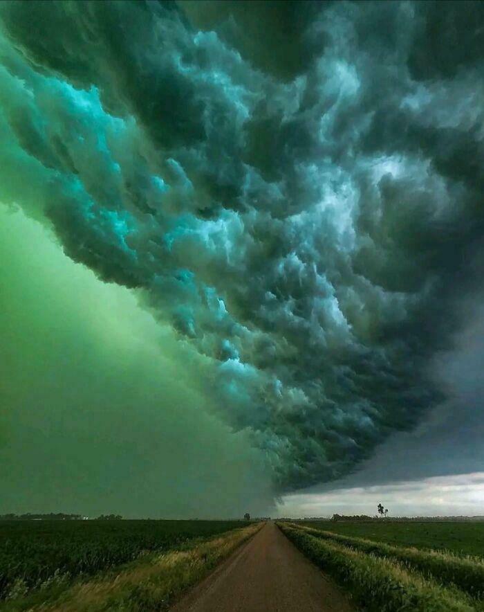 The Green Sky Storm in South Dakota Is Something Else