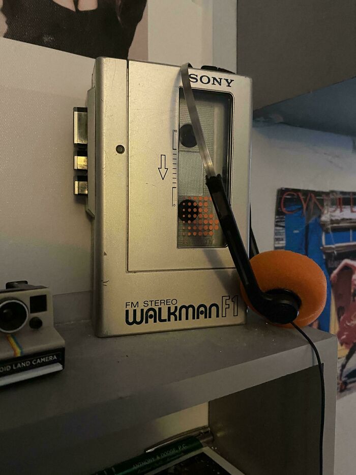 Sony Walkman WM-F1: The Cool Original