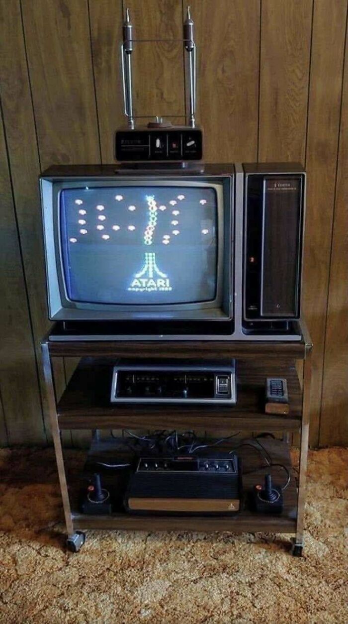 Let’s Take a Super Chill Trip Back in Time With These Retro Gems!