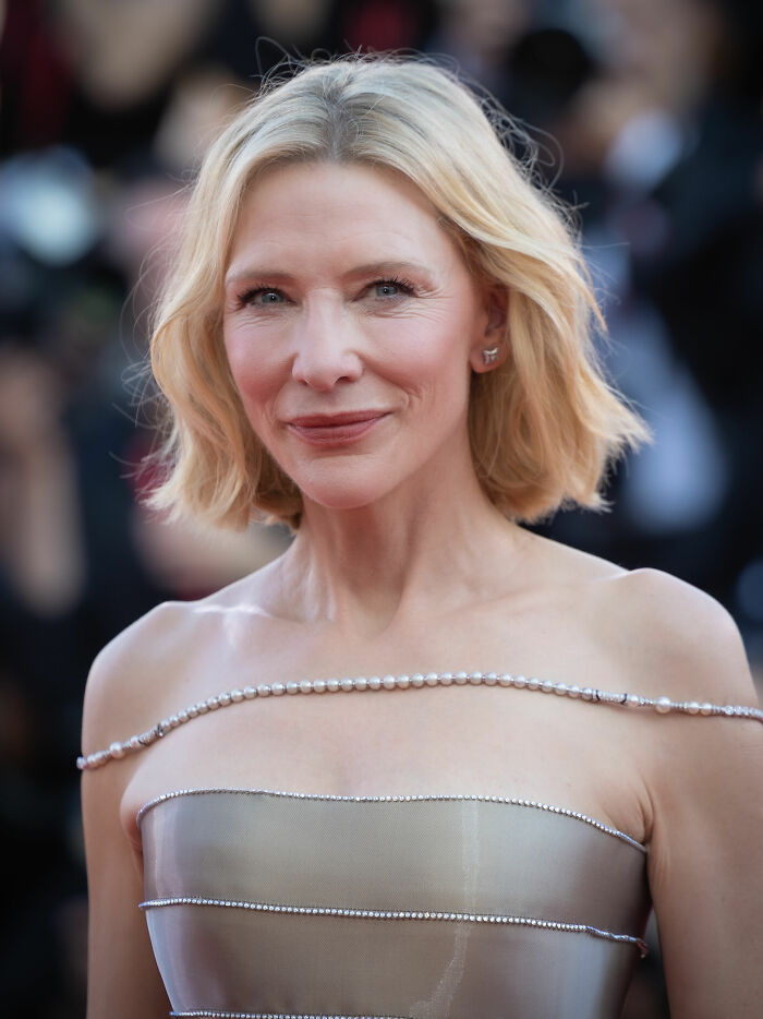 Cate Blanchett: The Transforming Queen, 57
