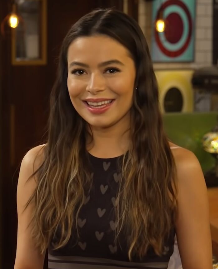 Miranda Cosgrove: The Kid Star Who's Grown Up, 33