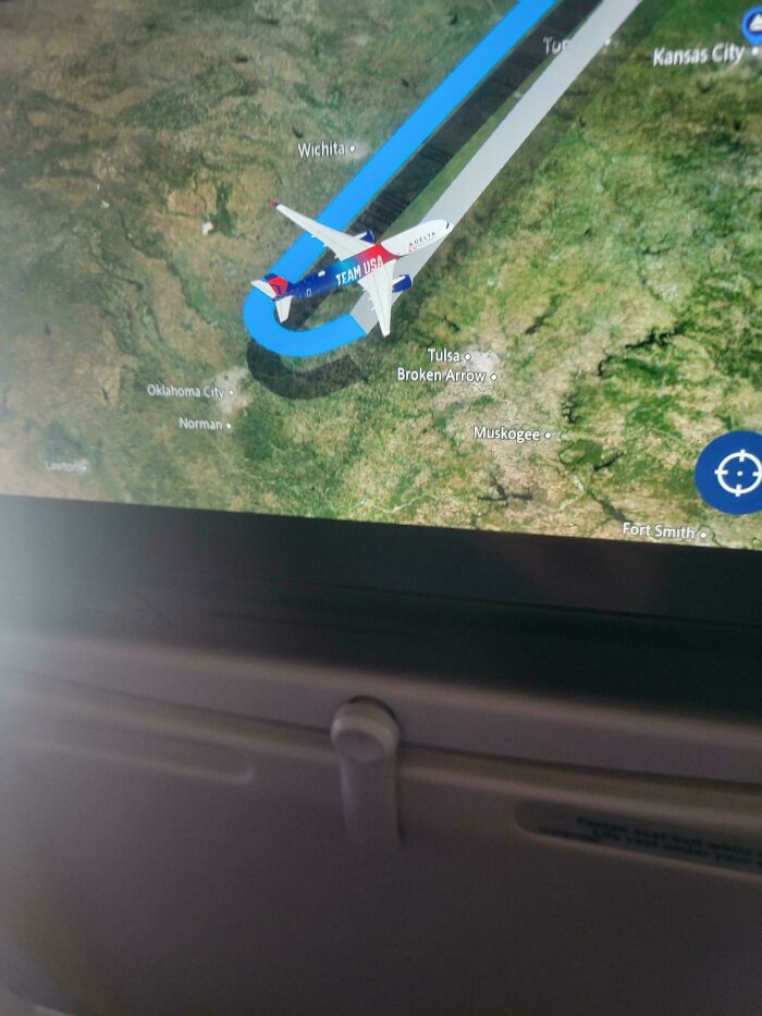 Spotted A Cartel Leader On My Mexico Flight—Yikes