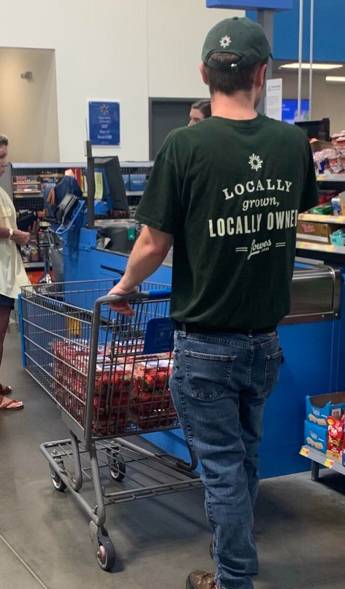 Wait, They Actually Spotted These Wild Characters At The Grocery Store?!