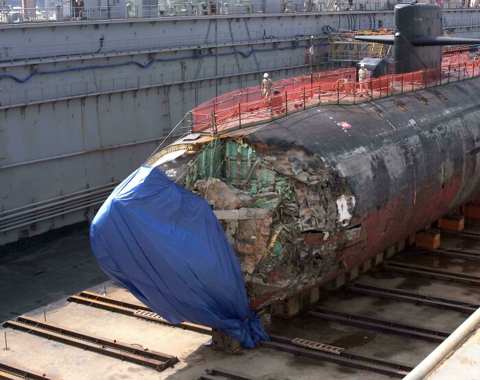 Nuclear Submarine Meets Underwater Mountain. Spoiler: Not A Happy Ending