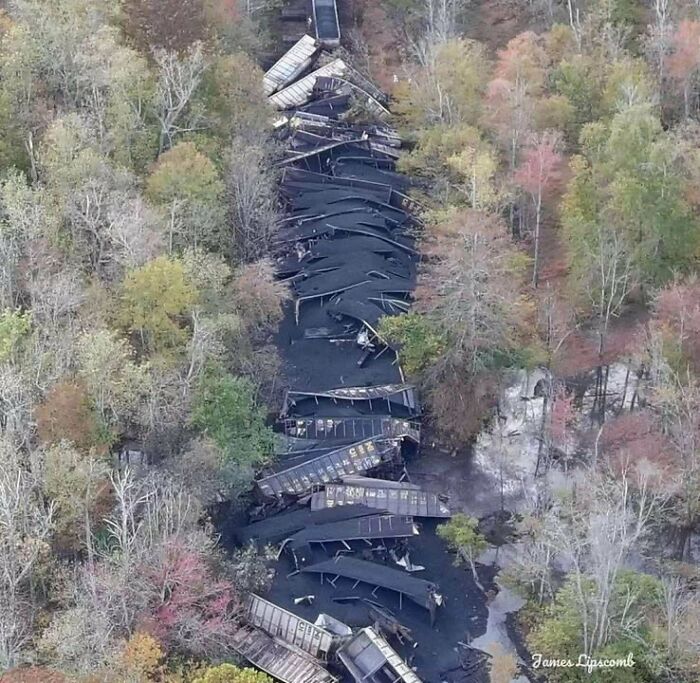 Coal Train Derailed Into Wetlands, Virginia Style