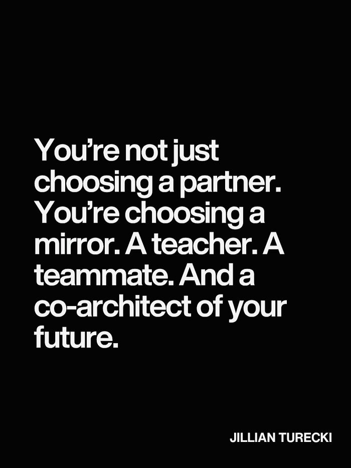 33 Quotes From This Relationship Coach That Make Healthy Love Look Totally Doable