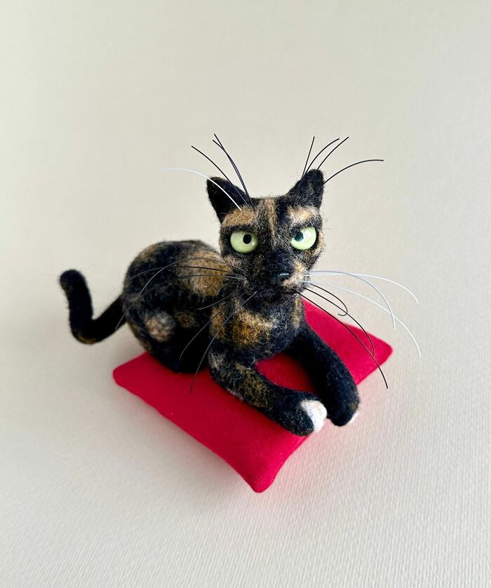 Wait Until You See These Whiskerlicious Felted Cats! (43 Pics)