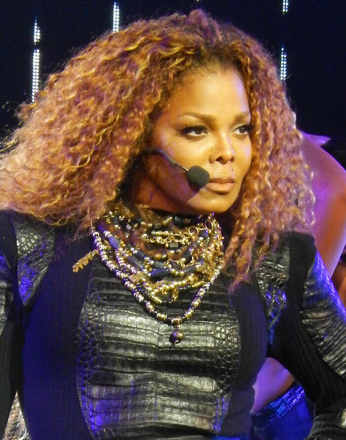 Janet Jackson: Pop Queen & Dance Dynamo, 60
