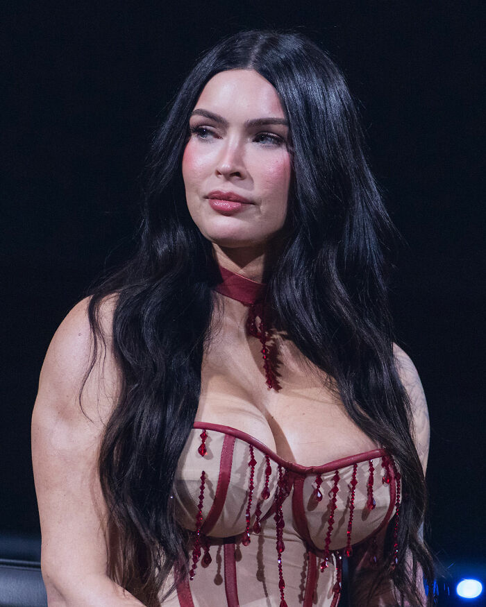 Megan Fox: Blockbuster Babe, 40