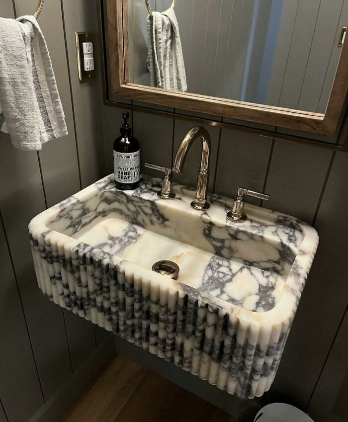 Marble Sink That Looks Like A Toddler’s Shoe Bottom