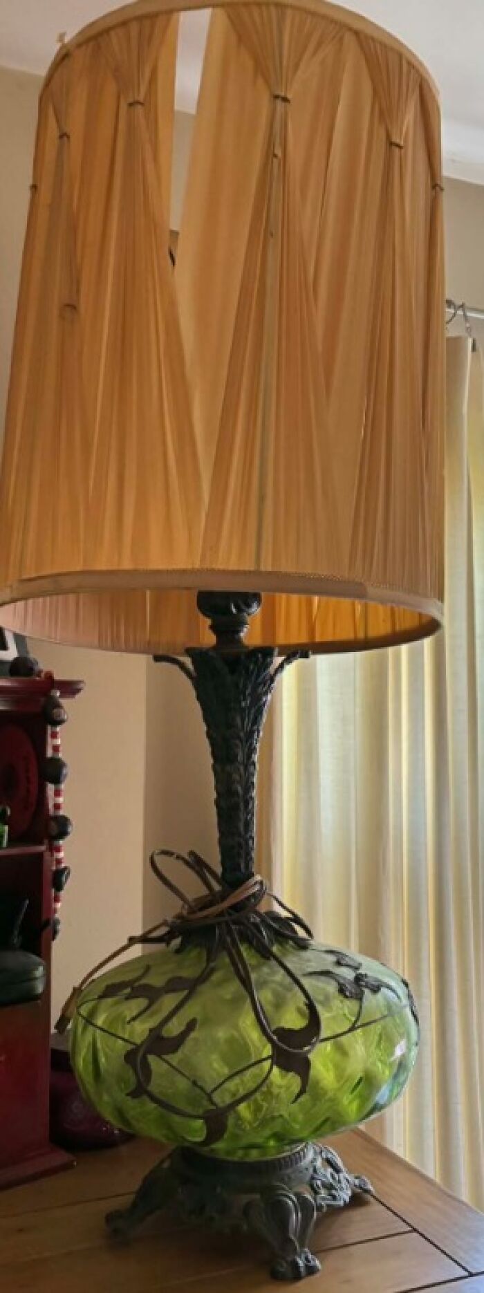 85 Antique Lamps That Are Total Showstoppers (You’ll Want One ASAP)