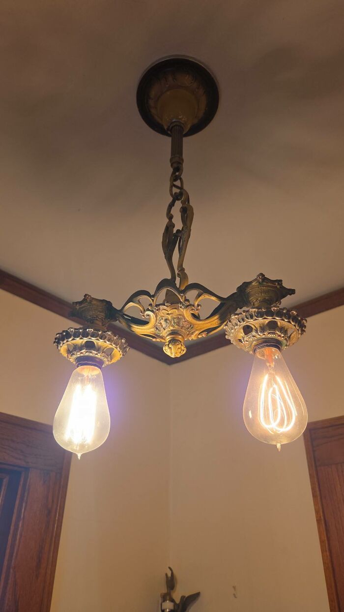 85 Antique Lamps That Are Total Showstoppers (You’ll Want One ASAP)