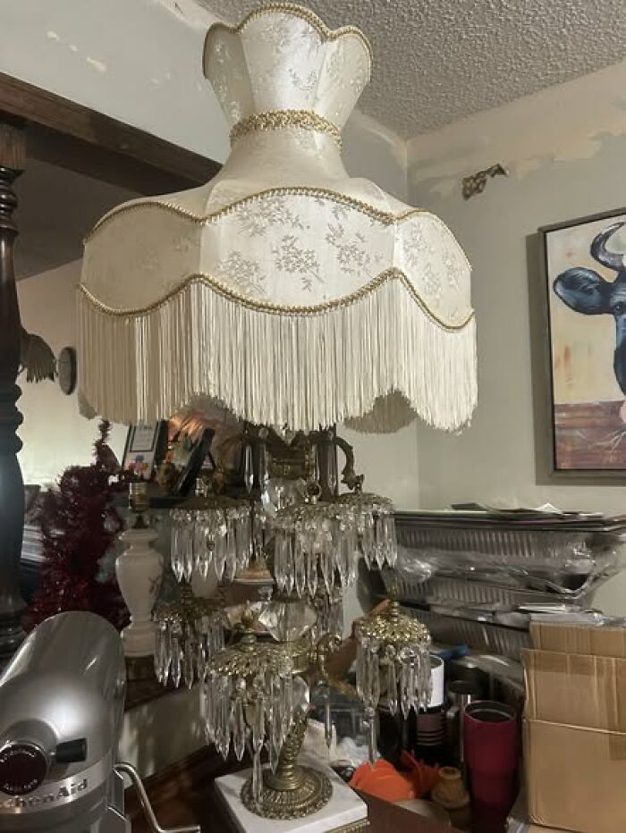 85 Antique Lamps That Are Total Showstoppers (You’ll Want One ASAP)