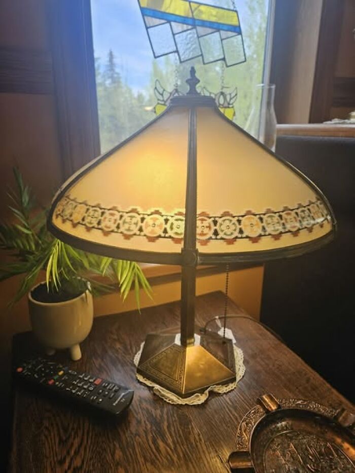 85 Antique Lamps That Are Total Showstoppers (You’ll Want One ASAP)
