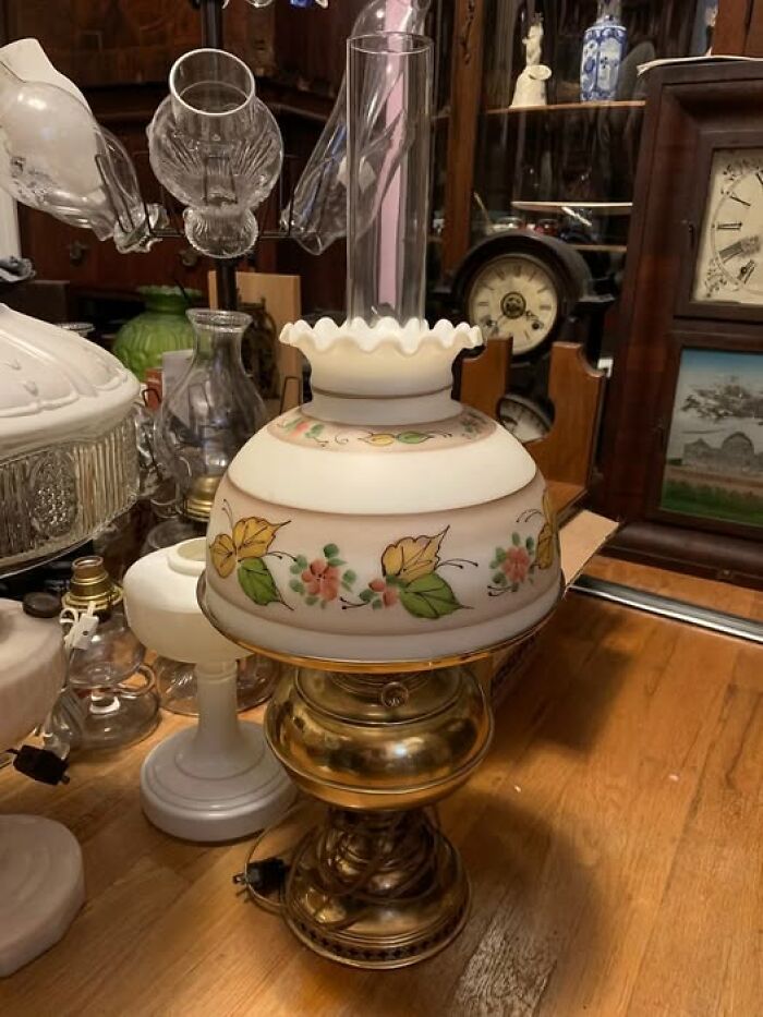 85 Antique Lamps That Are Total Showstoppers (You’ll Want One ASAP)