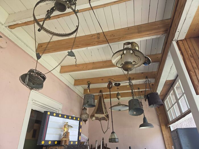 85 Antique Lamps That Are Total Showstoppers (You’ll Want One ASAP)