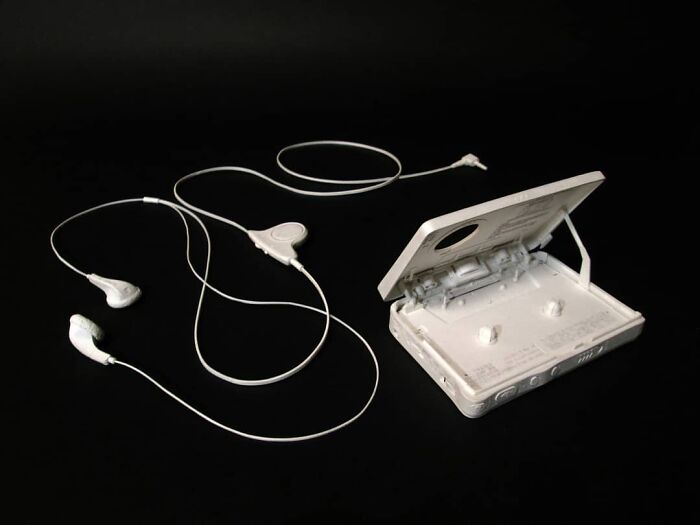Wait, This Artist Made Crazy Real Paper Gadgets?! (27 Pics)