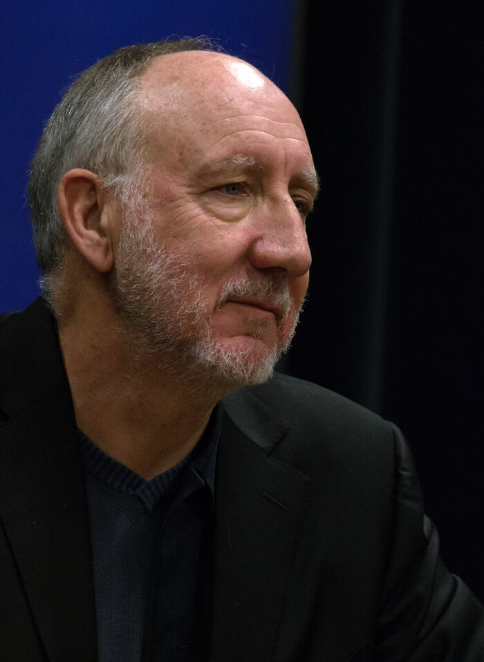Pete Townshend: The Guitar Wizard Who Tore Up The Stage