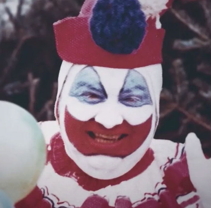 Wait, They Actually Shared These Creepy Pics?!