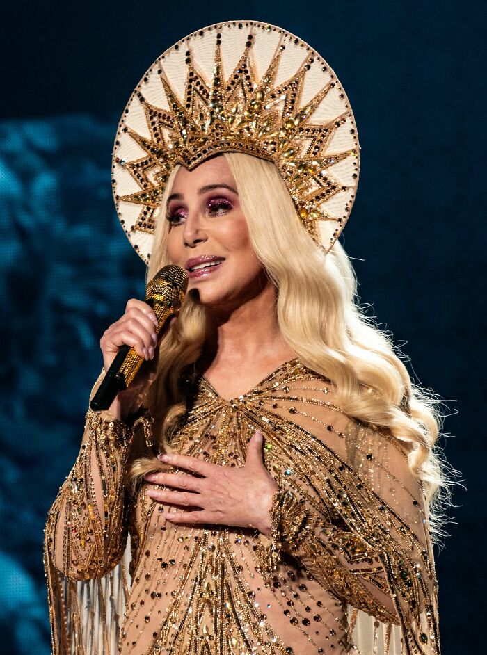 Cher: Queen of Cool, 80