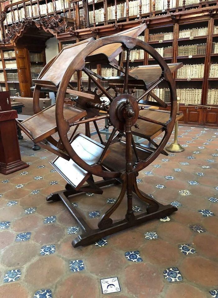300-Year-Old Gadget That Opens 7 Books at Once Like Magic