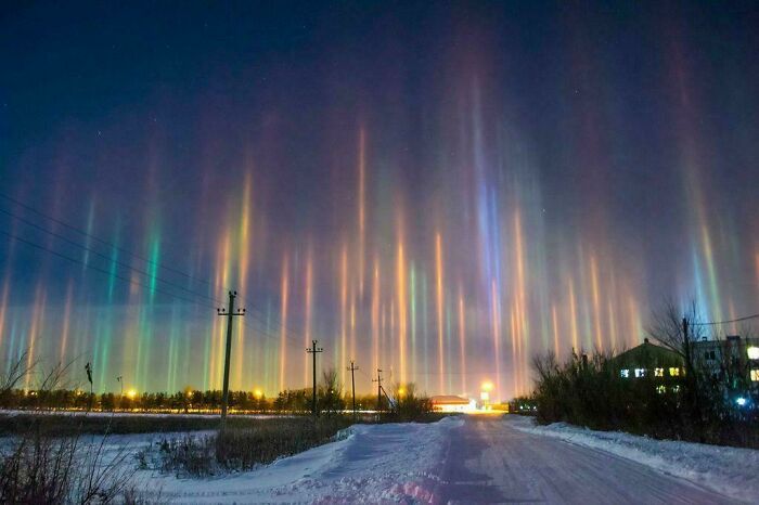 Russia’s Rare Light Pillars Look Like Magical Neon Towers In The Sky