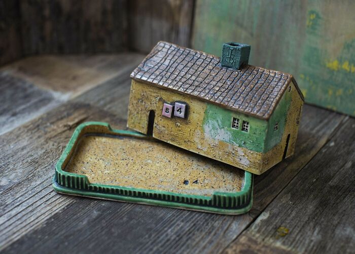 61 Handmade Pottery Pieces That Are Way Cooler Than Your Average Mug
