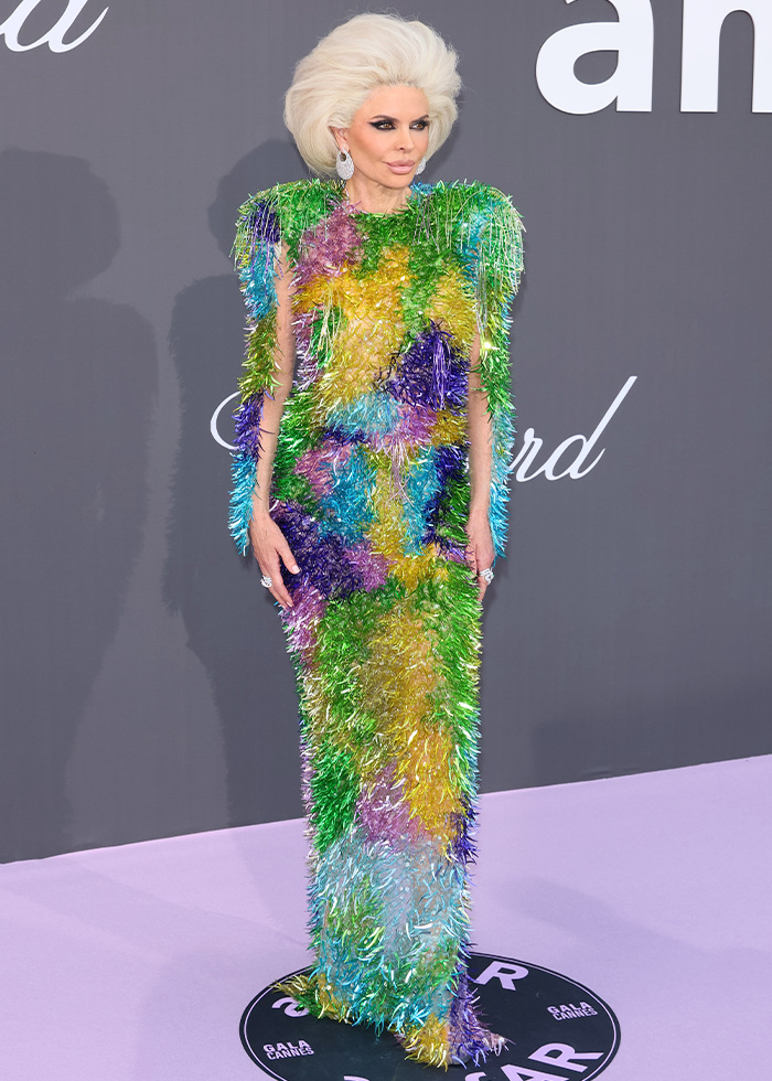 Lisa Rinna’s Looked-Left-Field-Too-Much Outfit