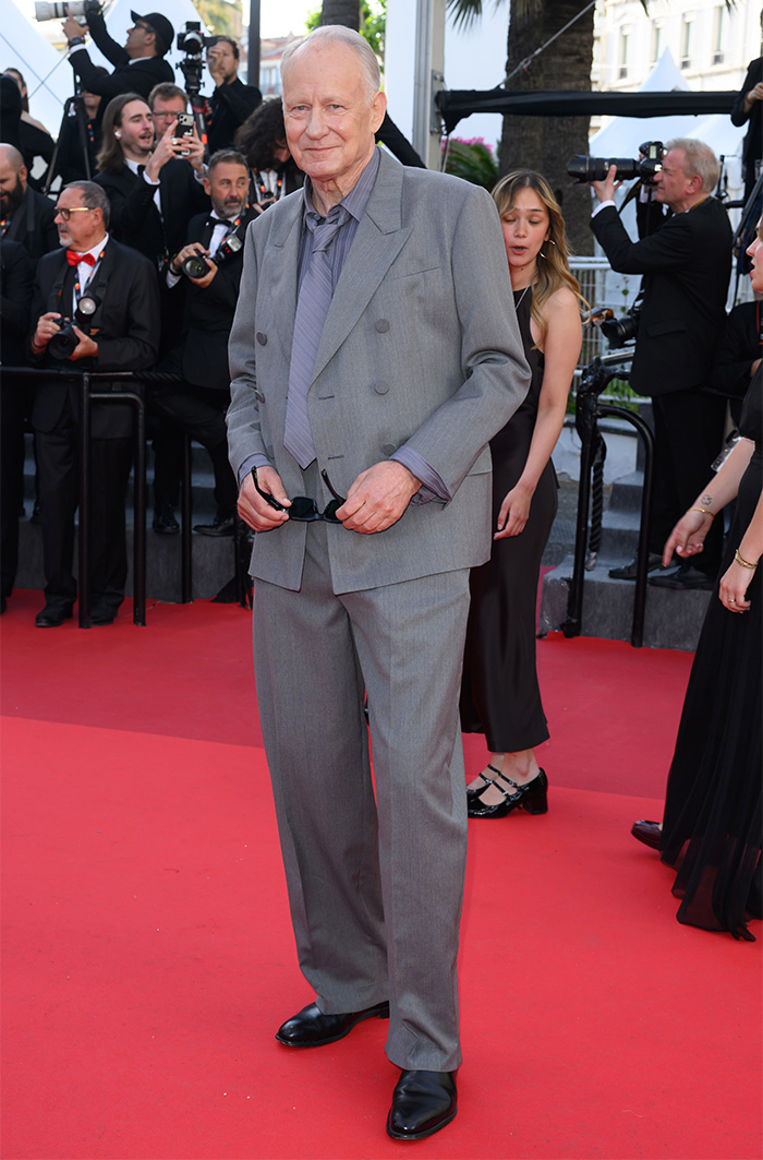 Stellan Skarsgård’s Loose Tie Look