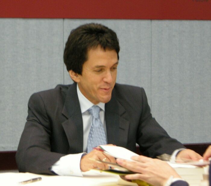 Mitch Albom – The Storyteller Who Makes You Feel (Age 68)