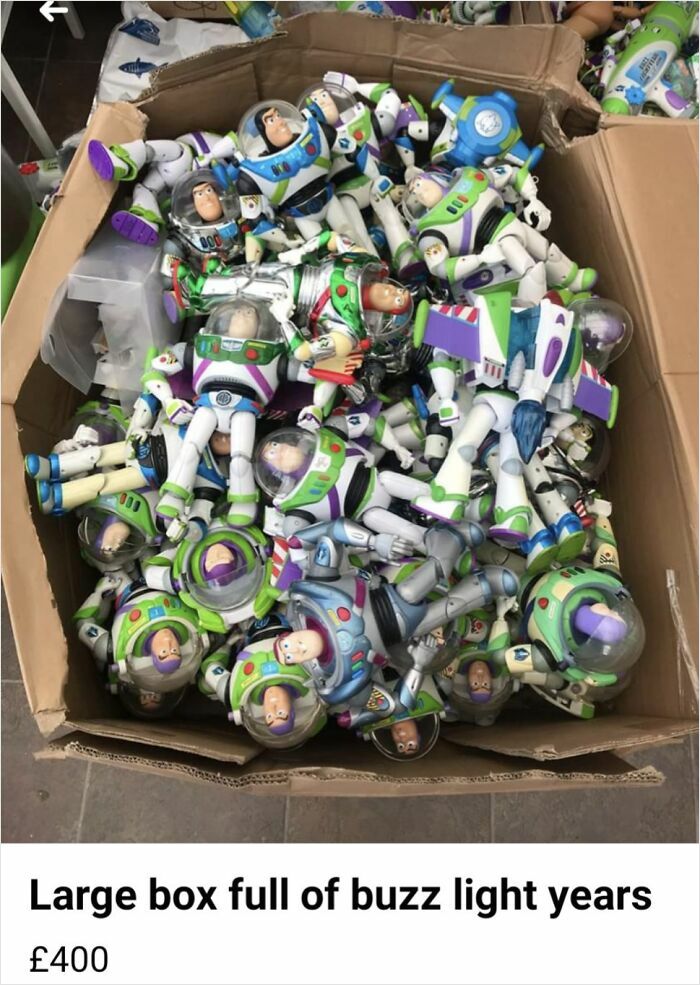 The 65 Weirdest Garage Sale Finds That’ll Make You Do A Double Take
